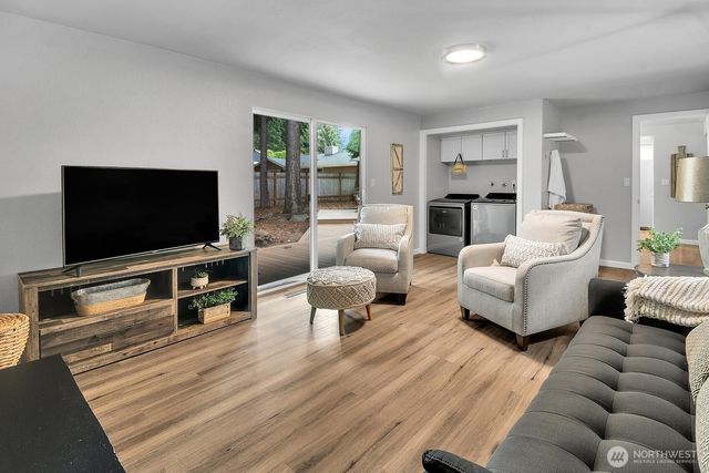 16815 25th Avenue SE, Bothell, WA 98012