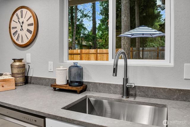 16815 25th Avenue SE, Bothell, WA 98012