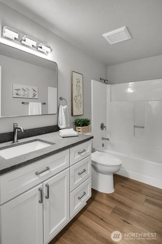 16815 25th Avenue SE, Bothell, WA 98012