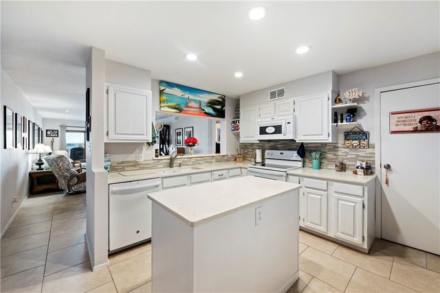 5973 State Highway 361 210, Port Aransas, TX 78373