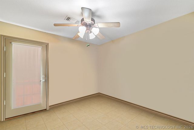 1214 Chestnut Lane, Durant, OK 74701