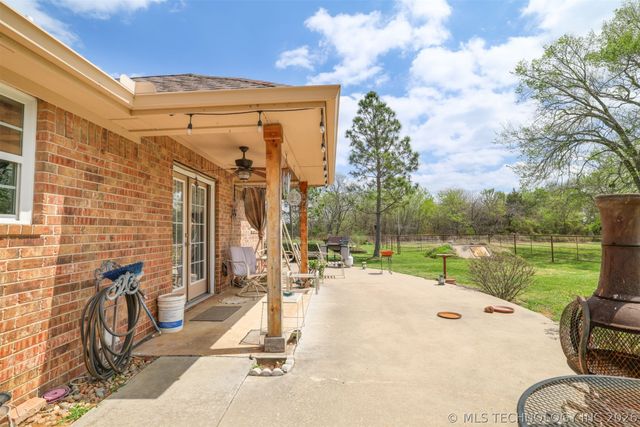 1214 Chestnut Lane, Durant, OK 74701