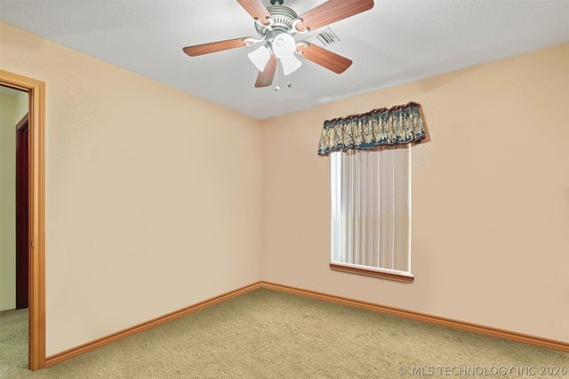 1214 Chestnut Lane, Durant, OK 74701