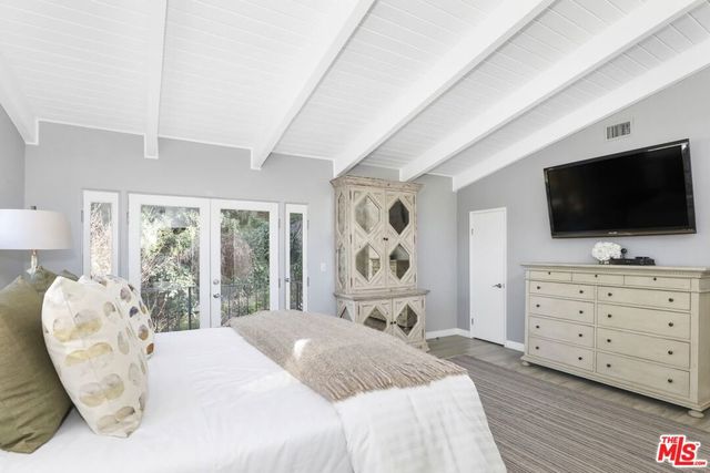 2154 Sunset Crest Drive, Los Angeles, CA 90046