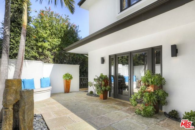 2154 Sunset Crest Drive, Los Angeles, CA 90046