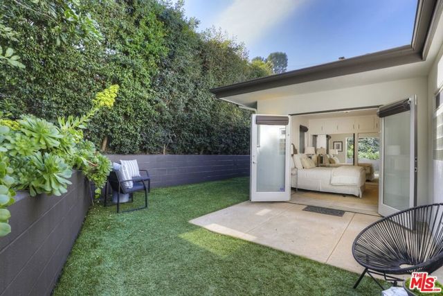 2154 Sunset Crest Drive, Los Angeles, CA 90046