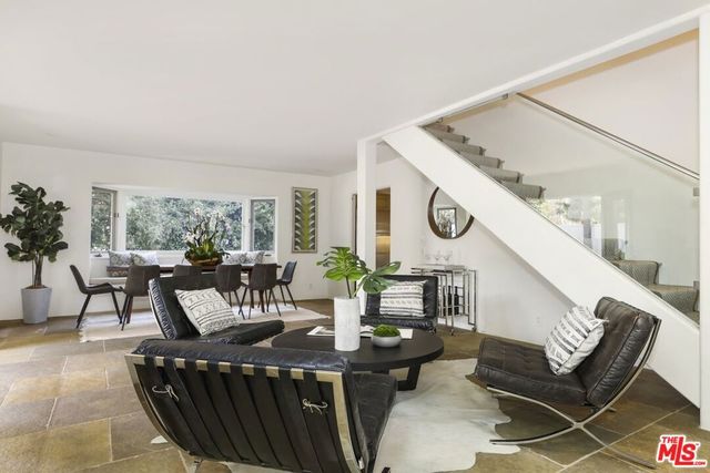 2154 Sunset Crest Drive, Los Angeles, CA 90046