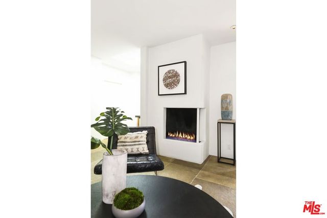 2154 Sunset Crest Drive, Los Angeles, CA 90046