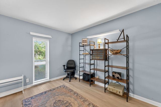 555 N DuPont Ave Apt B41, Madison, TN 37115