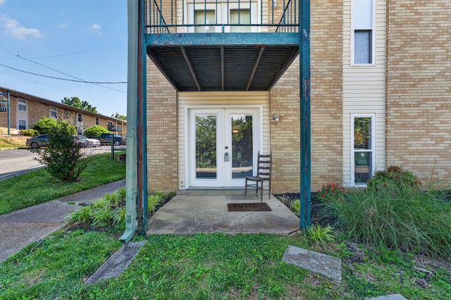 555 N DuPont Ave Apt B41, Madison, TN 37115