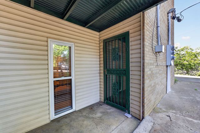 555 N DuPont Ave Apt B41, Madison, TN 37115