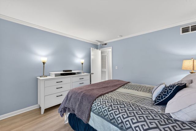 555 N DuPont Ave Apt B41, Madison, TN 37115