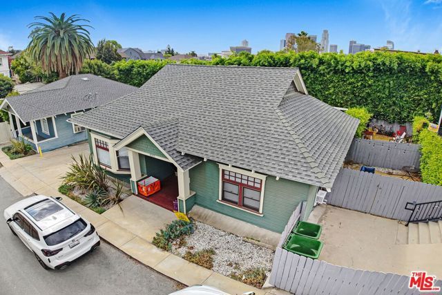 830 E Edgeware Road, Los Angeles, CA 90026