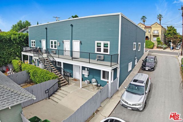 830 E Edgeware Road, Los Angeles, CA 90026