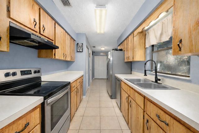 3800 NE 24TH COURT, Ocala, FL 34479