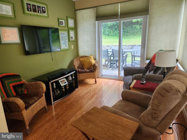 33 SUNSET LANE, Columbus, NJ 08022