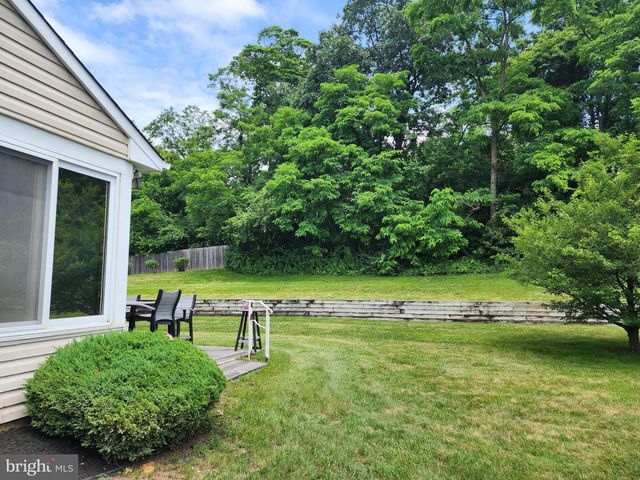 33 SUNSET LANE, Columbus, NJ 08022