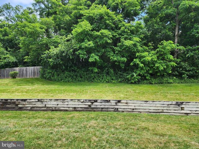 33 SUNSET LANE, Columbus, NJ 08022