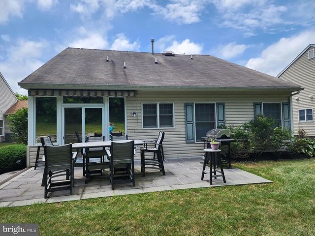 33 SUNSET LANE, Columbus, NJ 08022