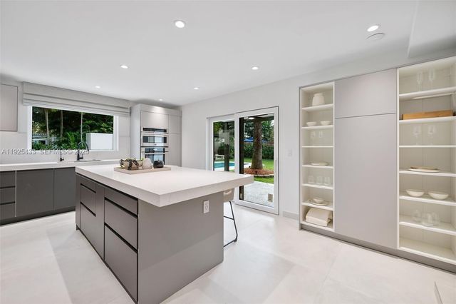 8825 NE 10th Ave, Miami, FL 33138