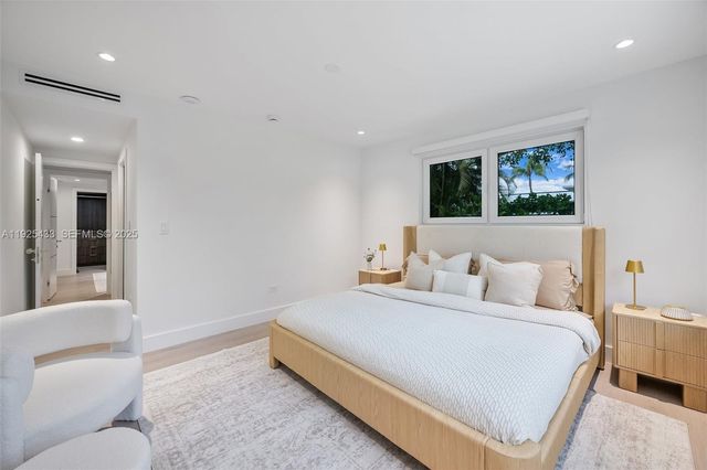 8825 NE 10th Ave, Miami, FL 33138