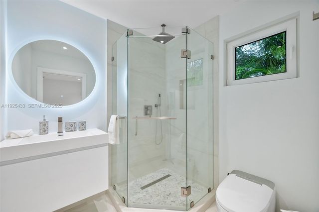 8825 NE 10th Ave, Miami, FL 33138