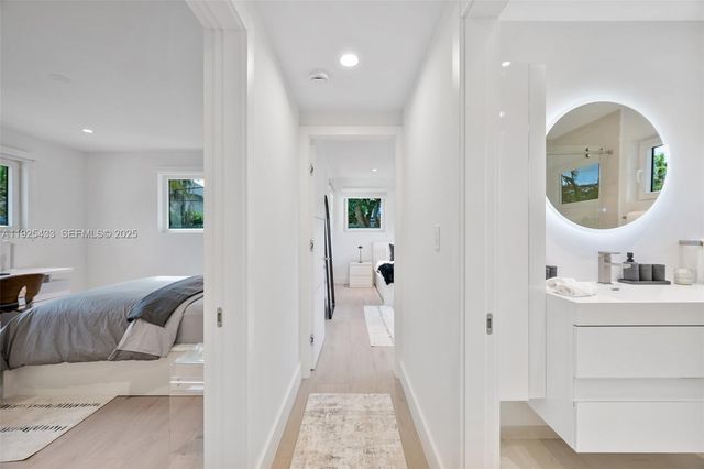 8825 NE 10th Ave, Miami, FL 33138