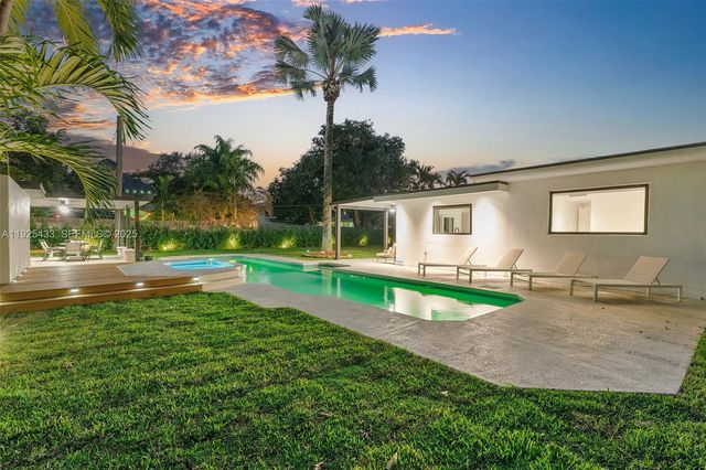 8825 NE 10th Ave, Miami, FL 33138