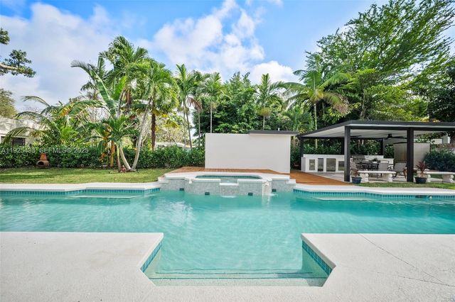 8825 NE 10th Ave, Miami, FL 33138