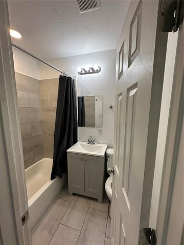 1405 Miles Street, Houston, TX 77015