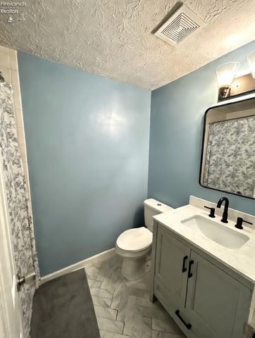 729 Febor Court, Columbus, OH 43204