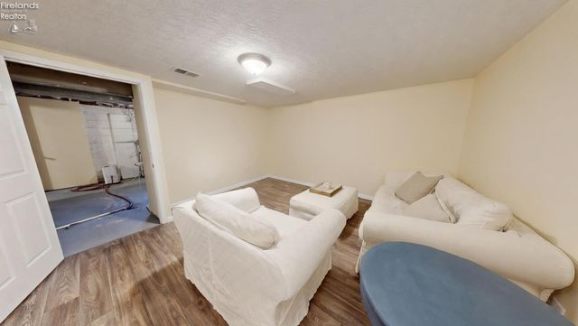 729 Febor Court, Columbus, OH 43204