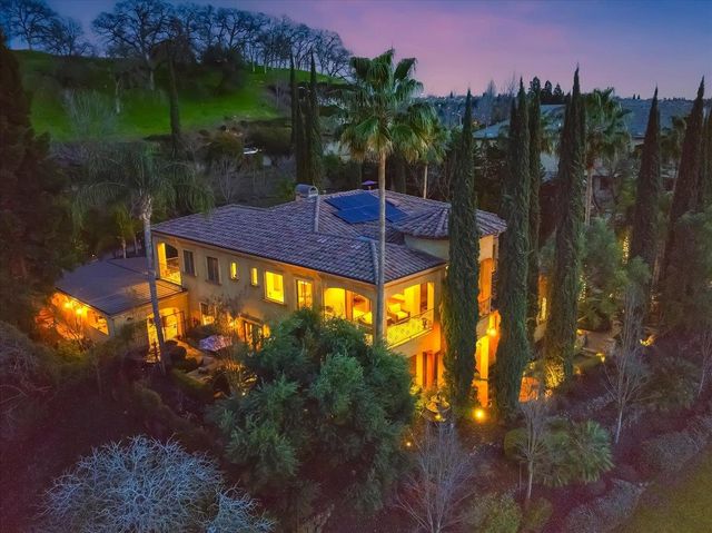 2010 Shady Trail Ln, Rocklin, CA 95765