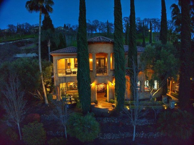 2010 Shady Trail Ln, Rocklin, CA 95765
