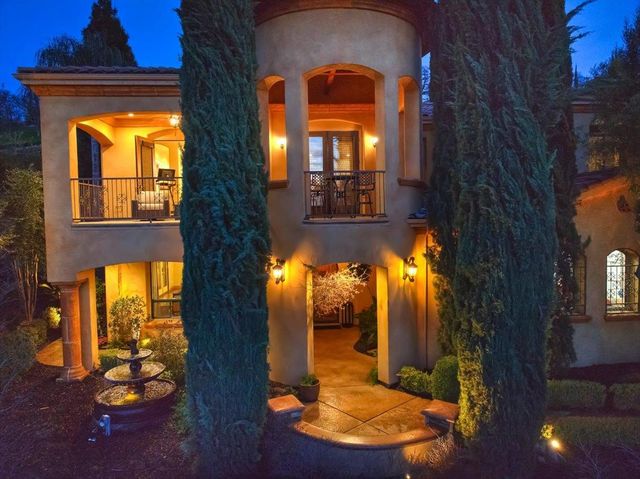 2010 Shady Trail Ln, Rocklin, CA 95765