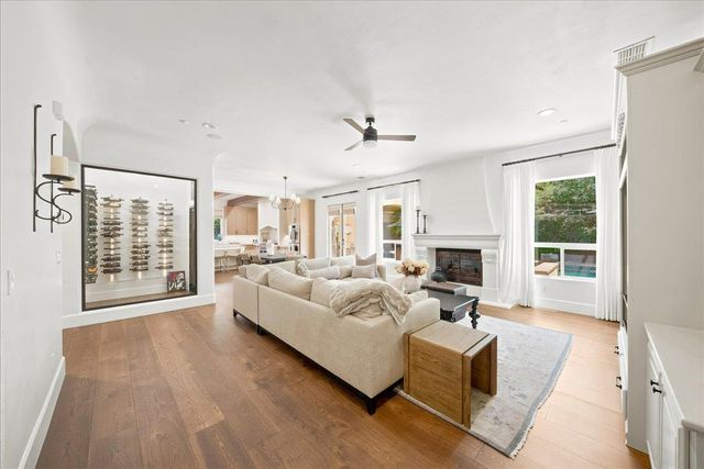 2010 Shady Trail Ln, Rocklin, CA 95765