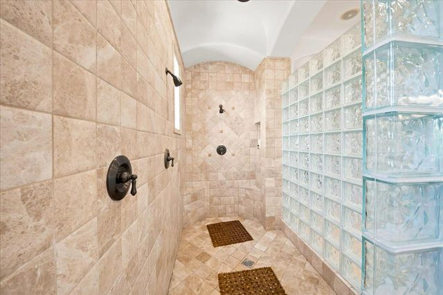 2010 Shady Trail Ln, Rocklin, CA 95765