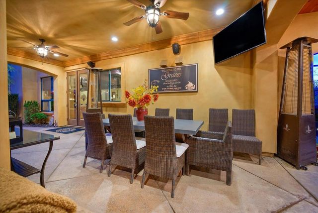 2010 Shady Trail Ln, Rocklin, CA 95765