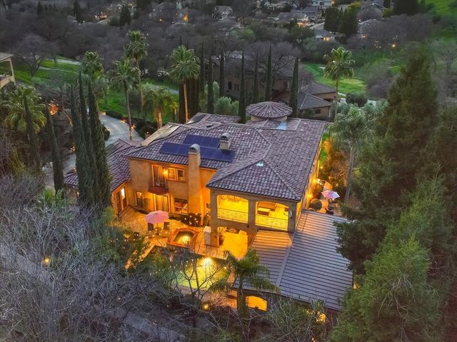 2010 Shady Trail Ln, Rocklin, CA 95765