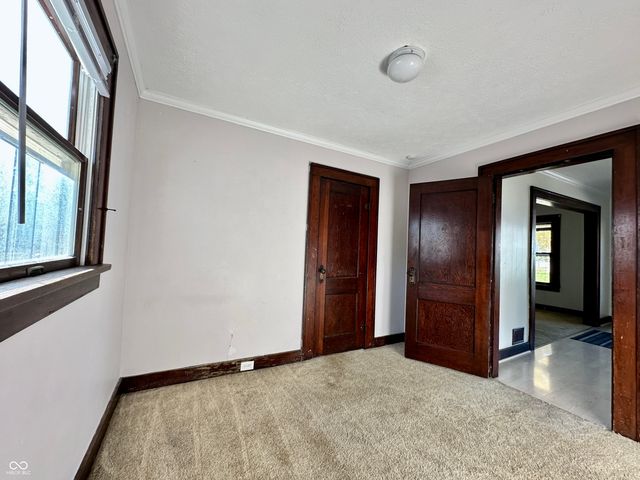 191 N 7th Avenue, Beech Grove, IN 46107