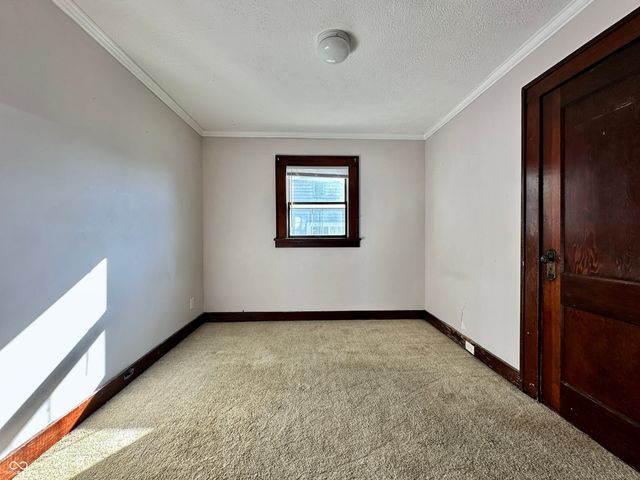 191 N 7th Avenue, Beech Grove, IN 46107