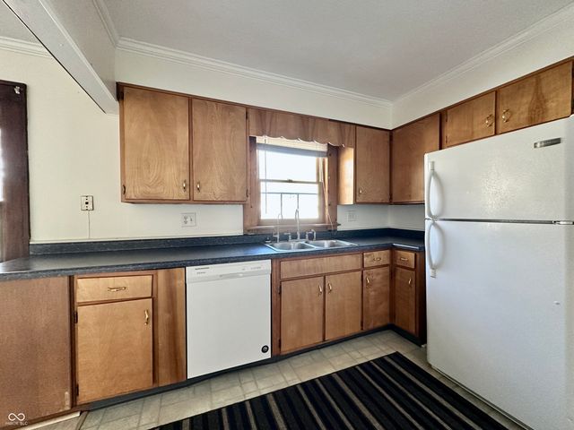 191 N 7th Avenue, Beech Grove, IN 46107