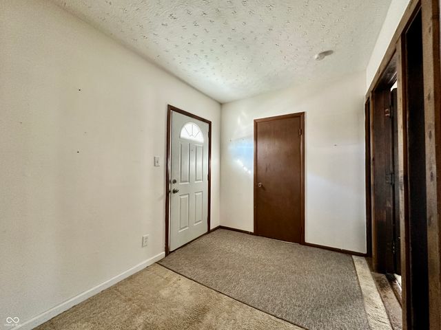 191 N 7th Avenue, Beech Grove, IN 46107