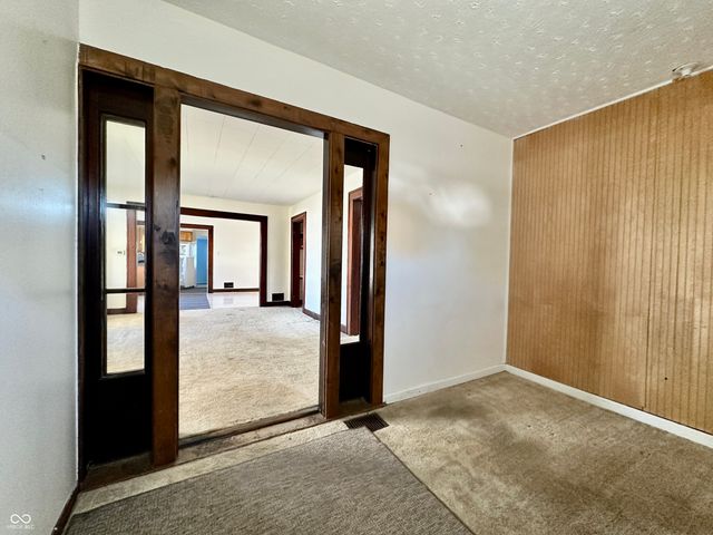 191 N 7th Avenue, Beech Grove, IN 46107