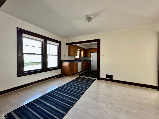 191 N 7th Avenue, Beech Grove, IN 46107