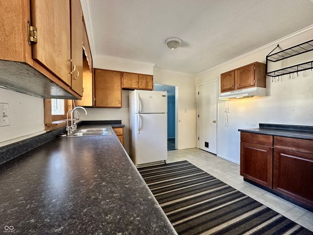 191 N 7th Avenue, Beech Grove, IN 46107