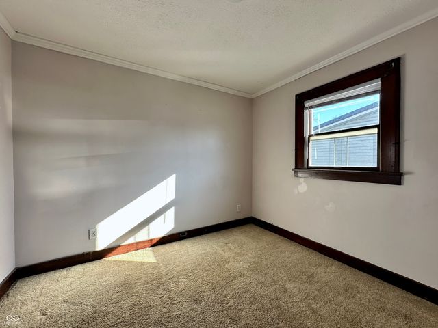 191 N 7th Avenue, Beech Grove, IN 46107