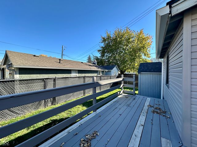 191 N 7th Avenue, Beech Grove, IN 46107