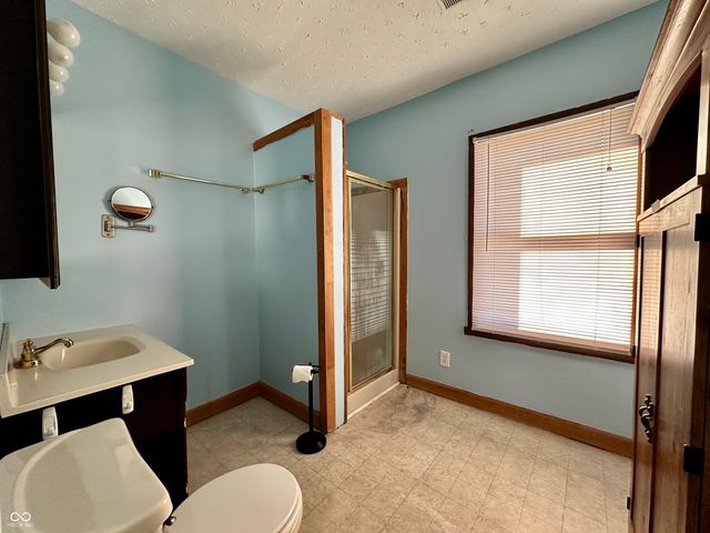 191 N 7th Avenue, Beech Grove, IN 46107