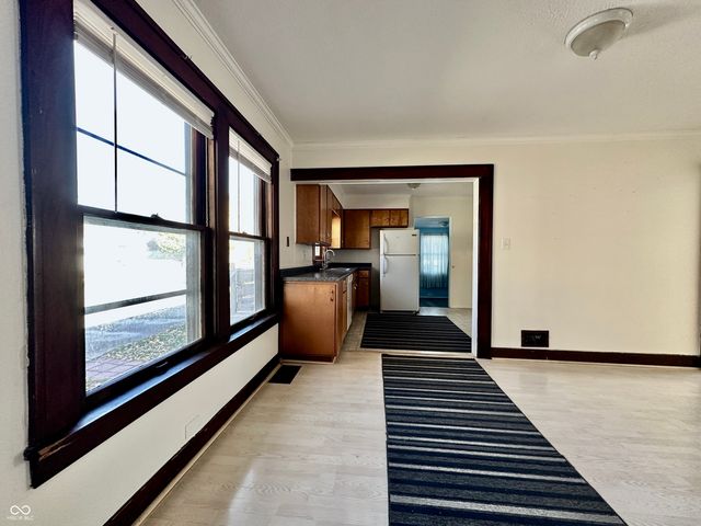 191 N 7th Avenue, Beech Grove, IN 46107